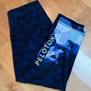 Peloton Capri-length Reversible Leggings